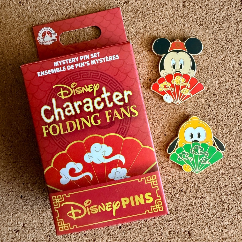 Disney 2025 Character Folding Fans Mystery Box Pins - Minnie Mouse & Pluto
